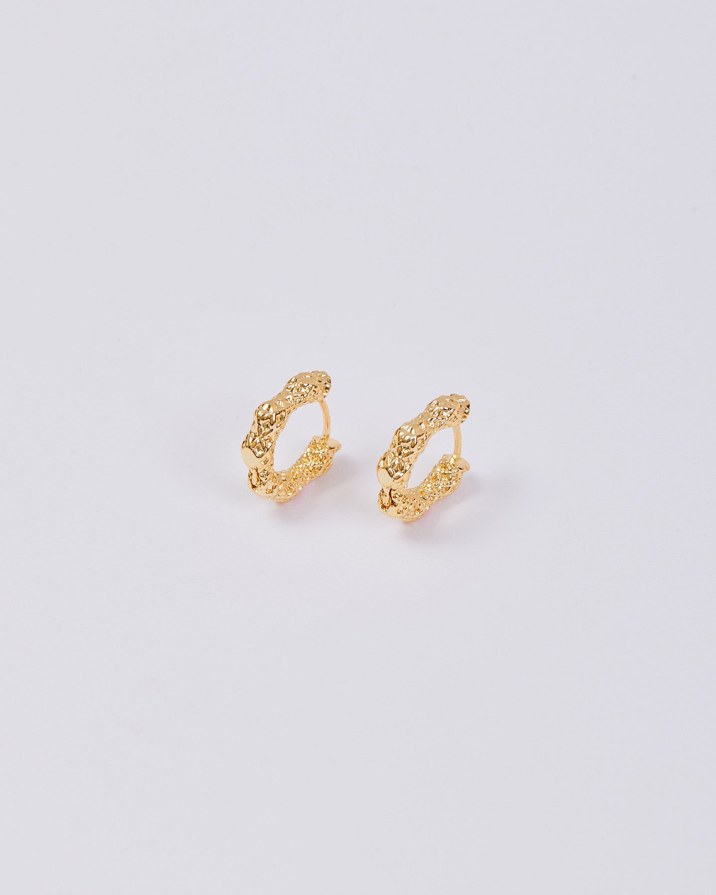 AVA